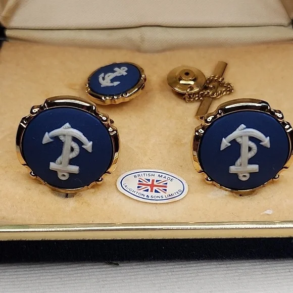 🌟🤩HOST PICK ⭐️🌟 WEDGWOOD set of CUFFLINKS and tie brooch pin - Picture 14 of 14
